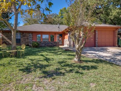 3706 French Wood Dr, Arlington, TX, 76016