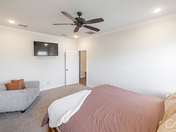 5th image of 349 Sophia Ln