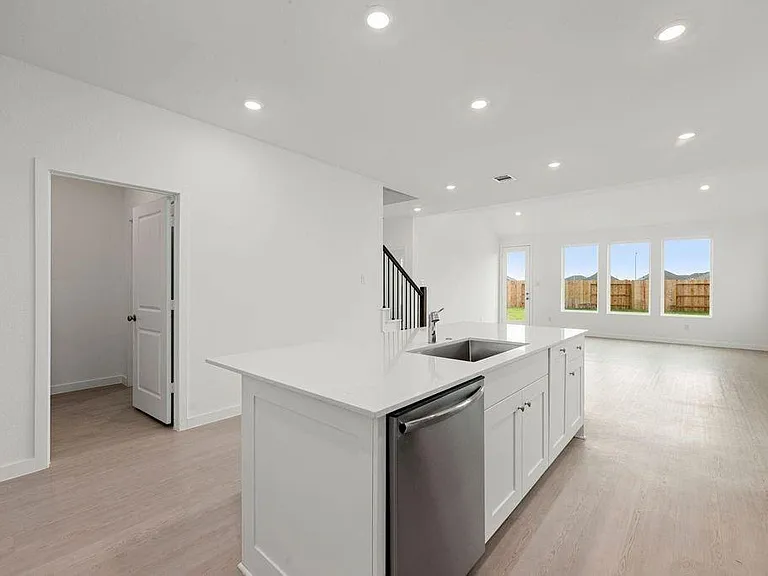 6411 Symphony Wave Dr — Photo 9