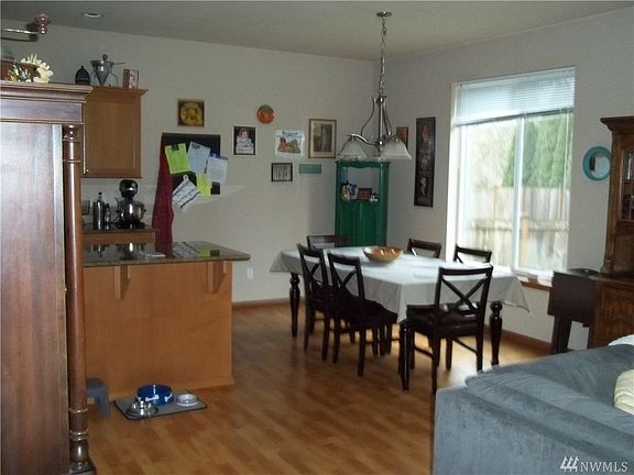 5th image of 2314 113th Dr SE #B
