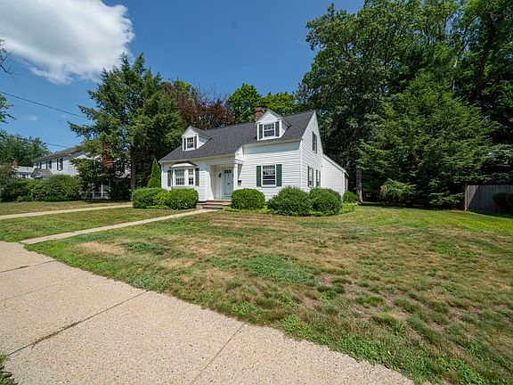 2nd image of 831 Maple Street