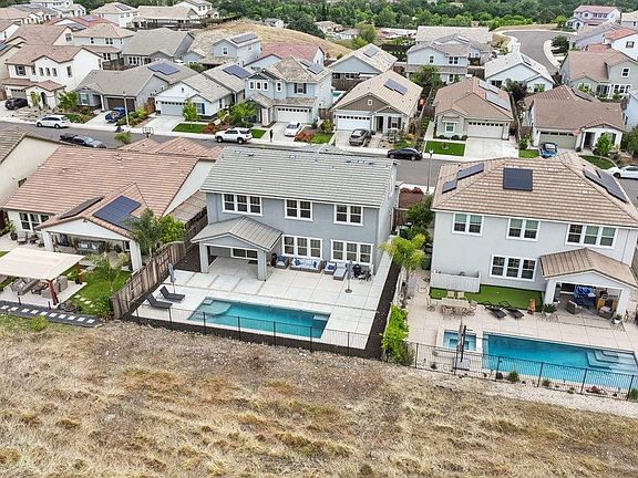 5th image of 2984 Ridgecrest Dr