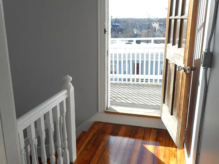 15 Rowell St #3 — Photo 10