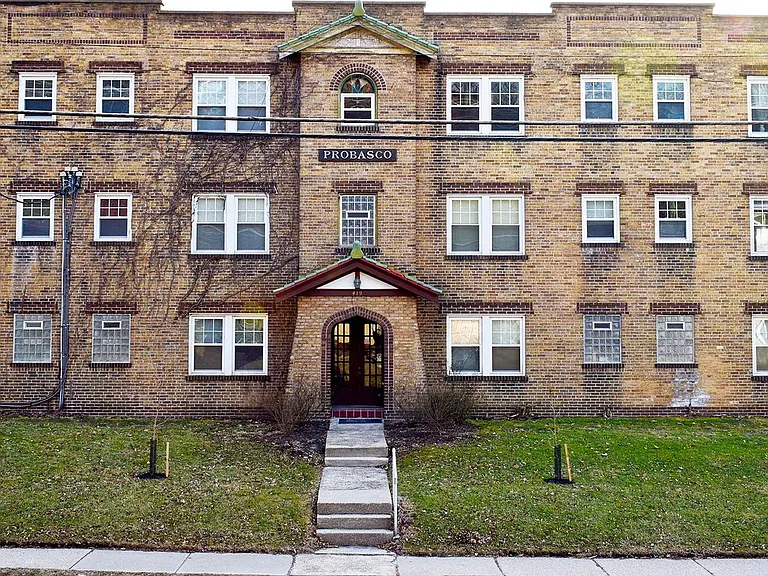 415-419-423 Probasco St — Photo 23