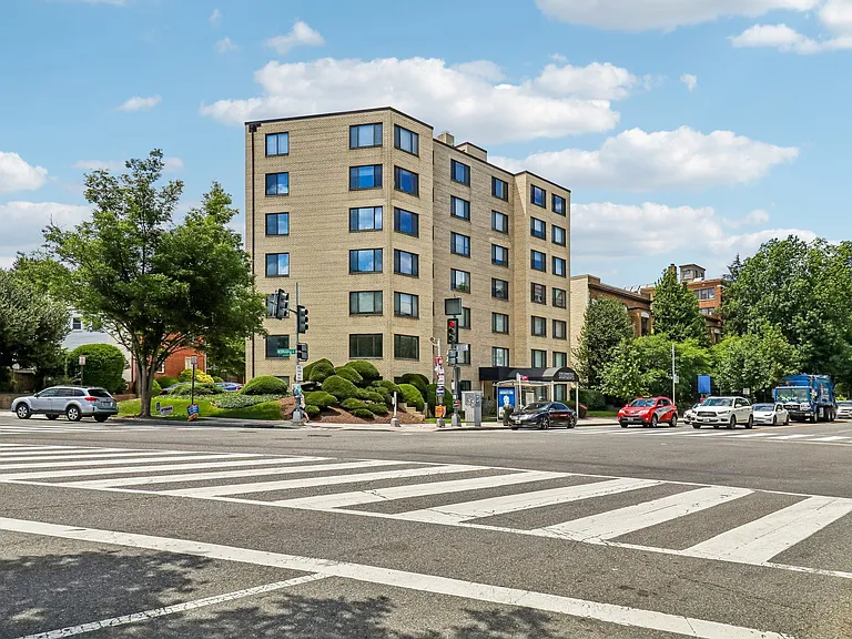 5100 Conn Ave — Photo 21