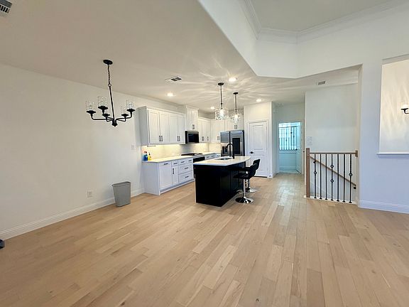 5th image of 2198 Southwick Dr