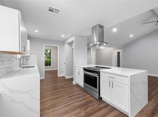 11219 Hendon Ln, Houston, TX 77072