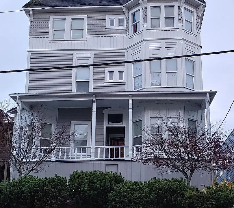 Taylor Place Property
