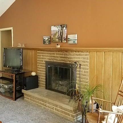 5th image of 20360 Glendale Dr