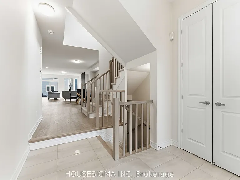 126 Lumen Pl — Photo 4