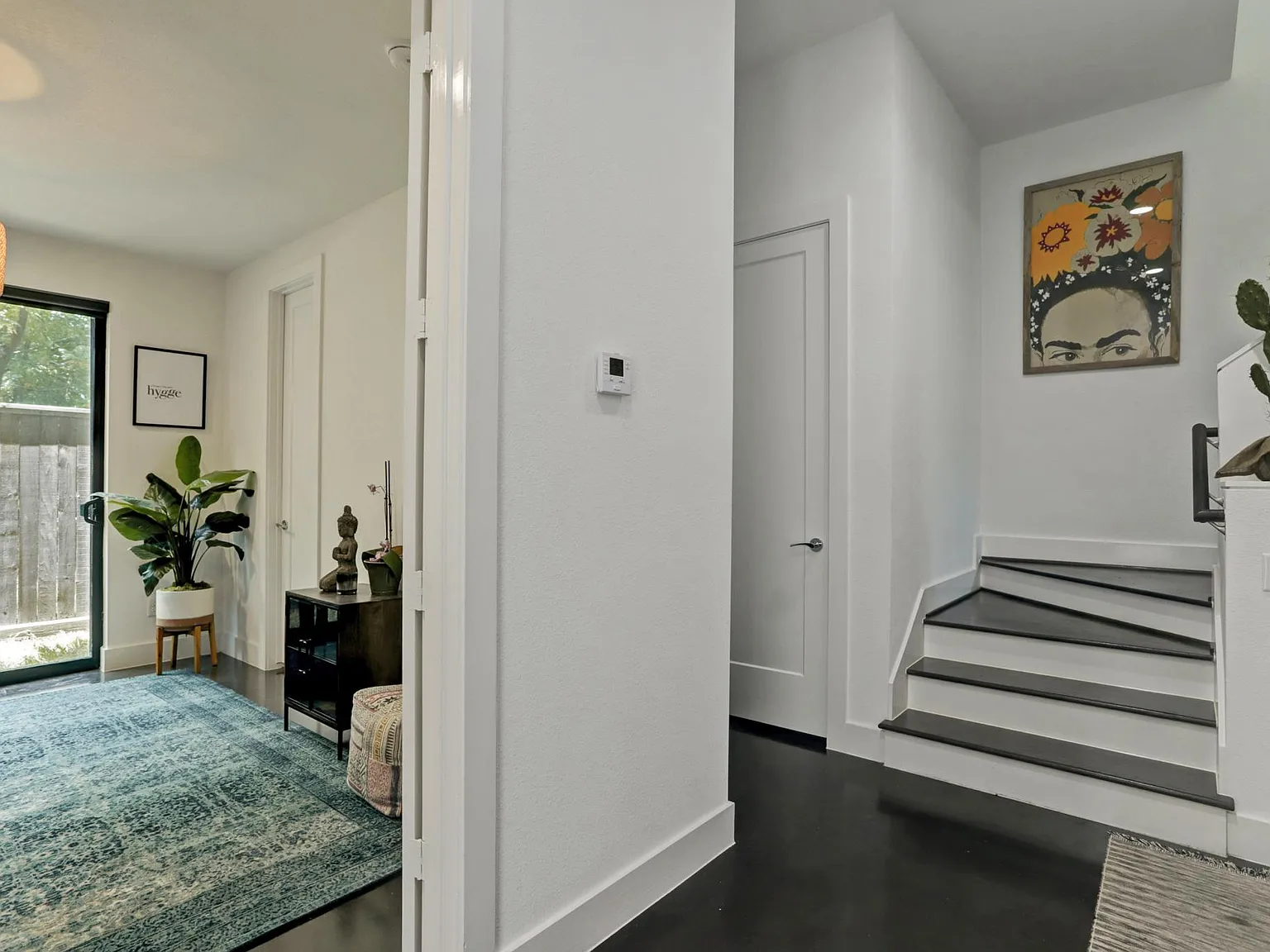 3 bed, 3.5 bath, 2444 sqft, $3,000 — Photo 3