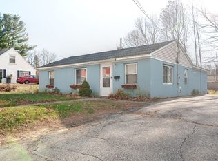 11 Clarendon Rd, Auburn, MA 01501