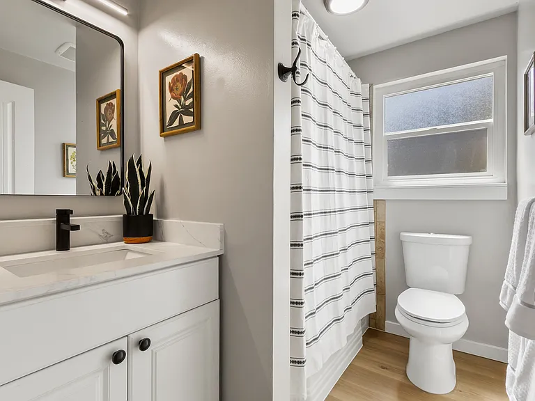 2125 N Highland St — Photo 33