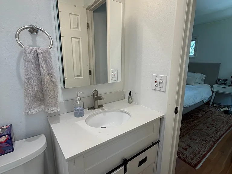 970 McIntire St — Photo 26