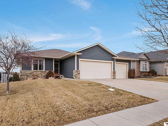 3rd image of 9472 Northern Sky Rd