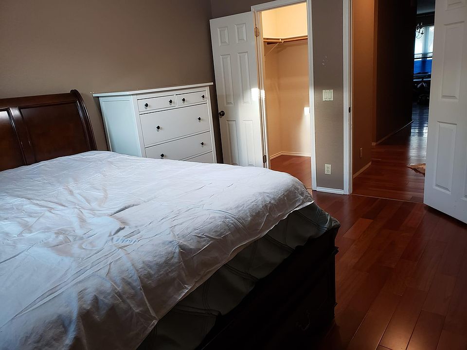2nd image of 8905 Rustic Cv Room 1