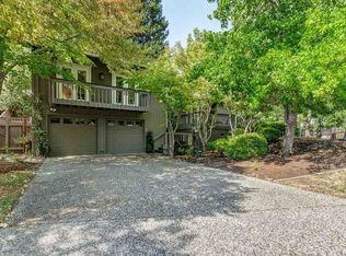 101 Merion Ter, Moraga, CA