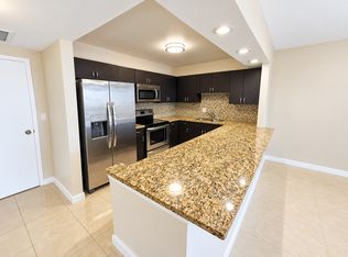 2500 Parkview Dr APT 307C, Hallandale Beach, FL 33009