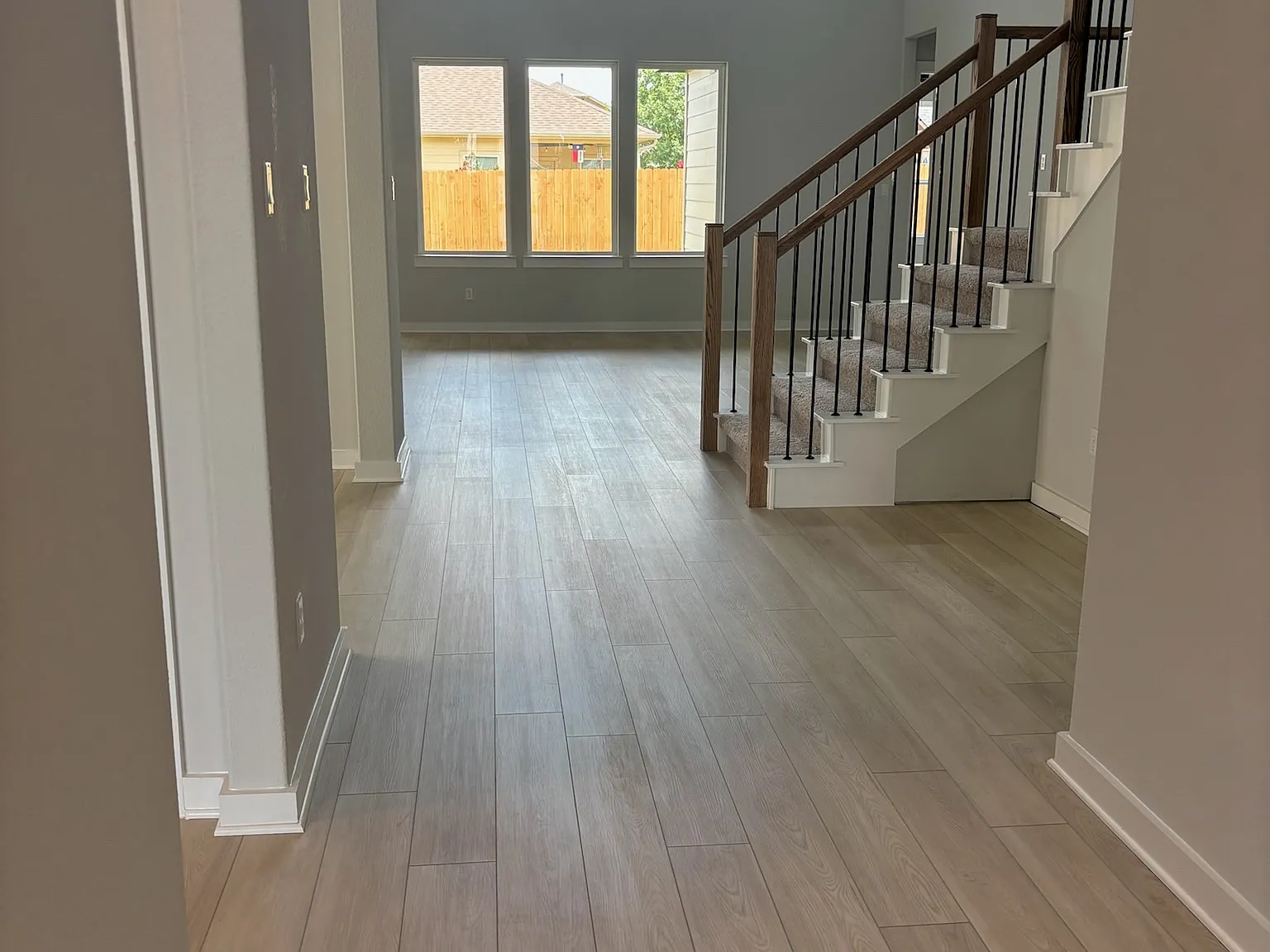 Western View Dr, Georgetown — Photo 1