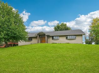 1607 N 23rd Ave W, Newton, IA 50208