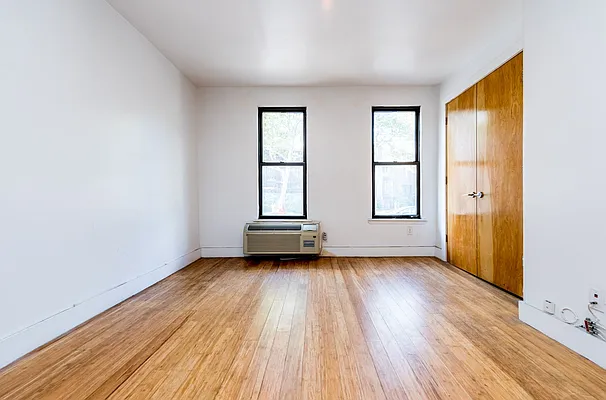 Rented by Nooklyn NYC LLC | media 38