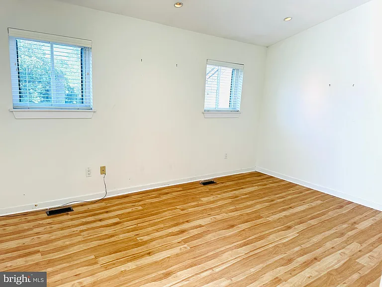 8902 Battery Pl — Photo 14