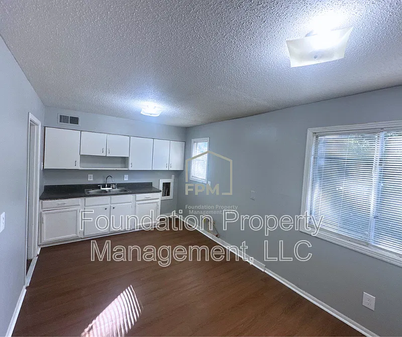 4 bed, 2.0 bath, 1346 sqft, $1,295 — Photo 3