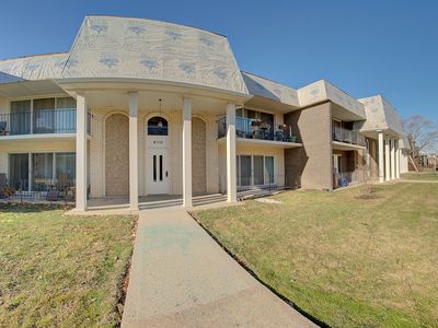 4110 W 99th St APT D, Oak Lawn, IL, 60453