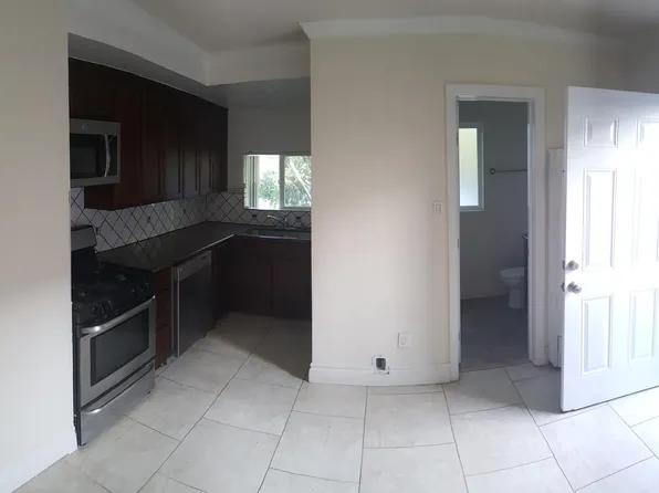 4203 W 137th St #C, Hawthorne, CA 90250