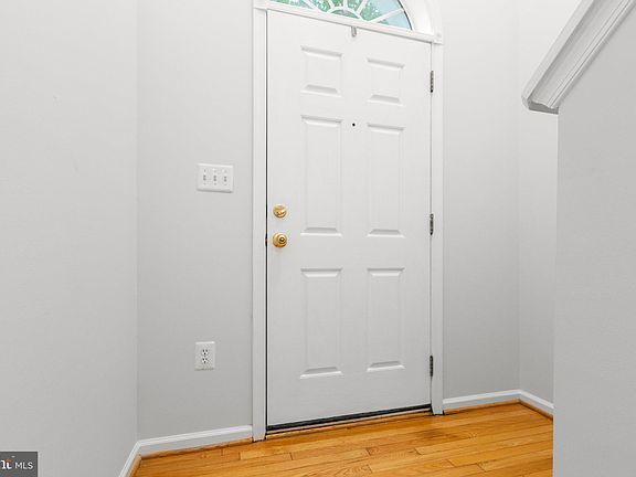 2nd image of 1412 Saunders Dr
