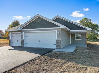 1180 Wisteria Ln, New Richmond, WI 54017