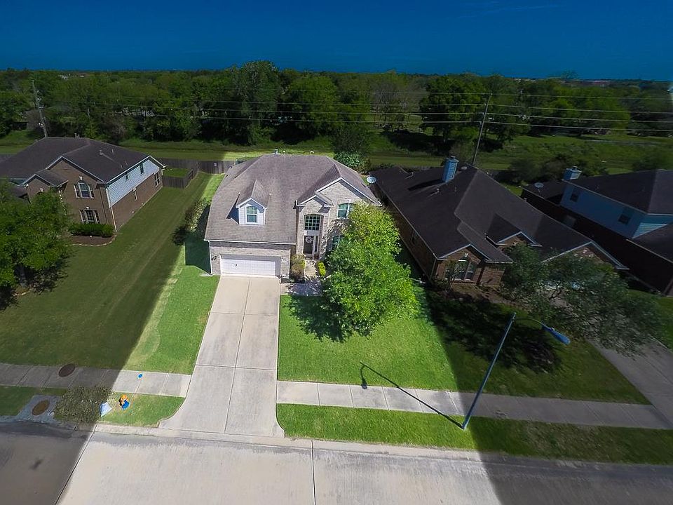 1st image of 9015 Sungate Dr