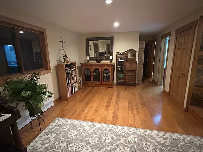824 N Traver Trl — Photo 10