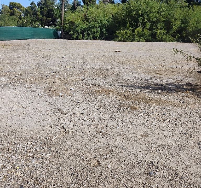 1st image of Charleston Blvd