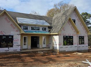 1301 W Hunter Ave, Opelika, AL 36801