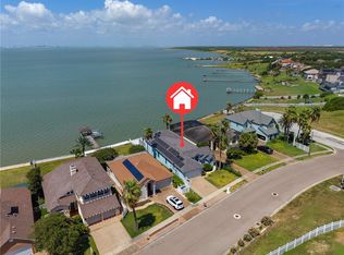 1347 W Bayview Dr, Portland, TX 78374