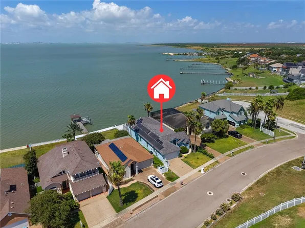 1347 W Bayview Dr, Portland, TX 78374