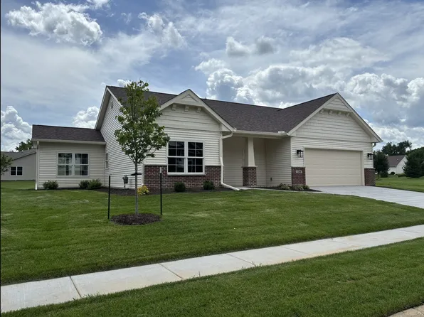 1266 33rd Avenue Cir, Silvis, IL 61282