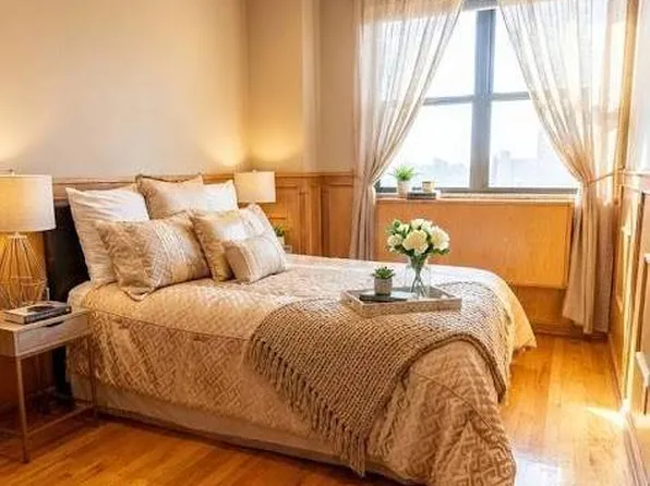 80 Elizabeth Street image 1 of 6