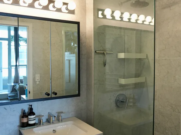 184 Kent Avenue image 8 of 19