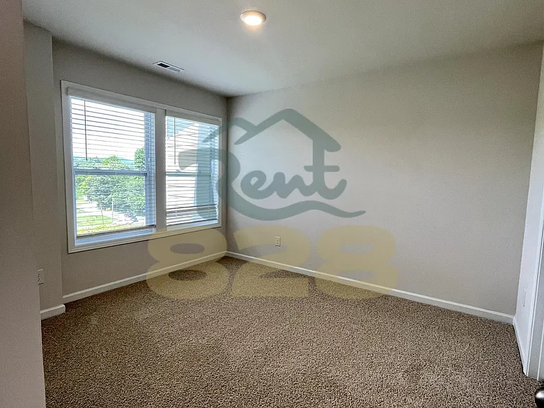 146 Creekview Rd #1 — Photo 18