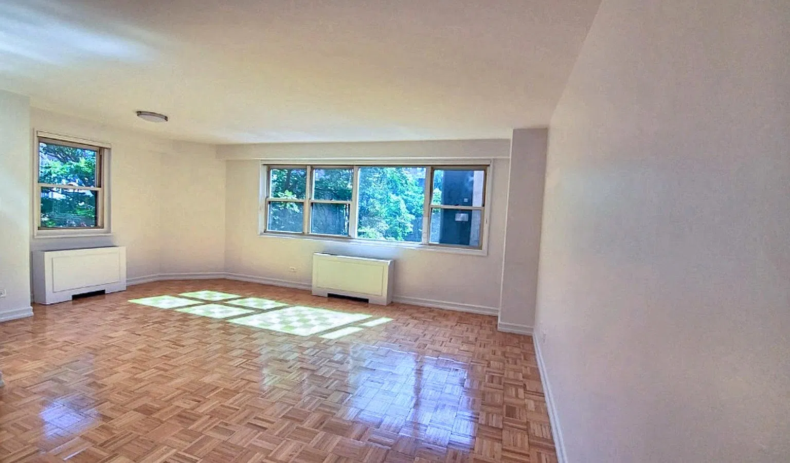 15 Charles Street — Photo 1