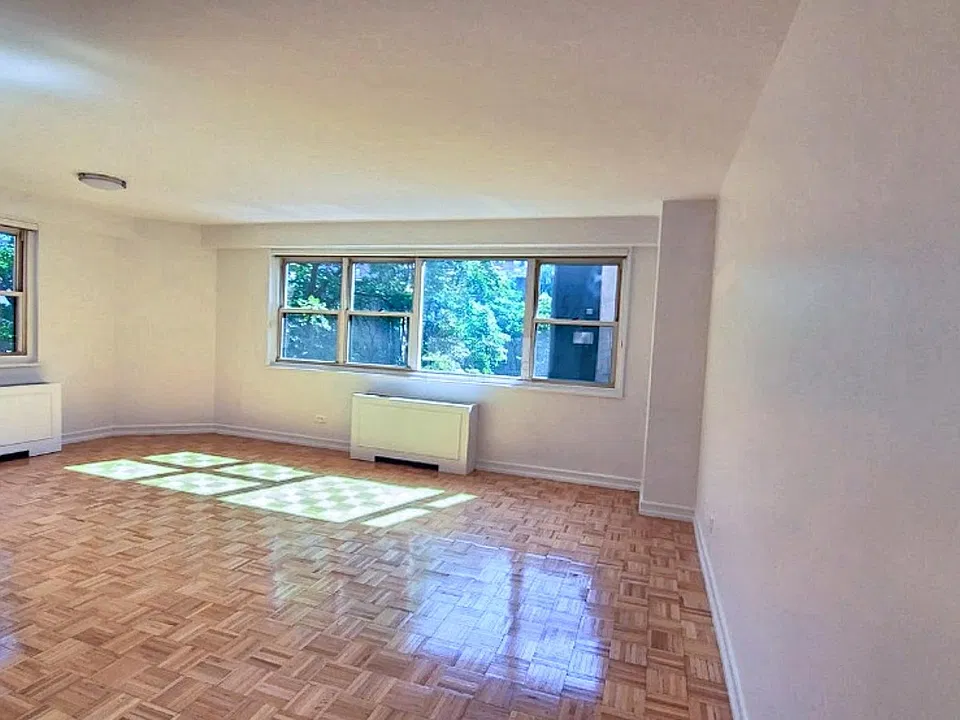 15 Charles St #5D