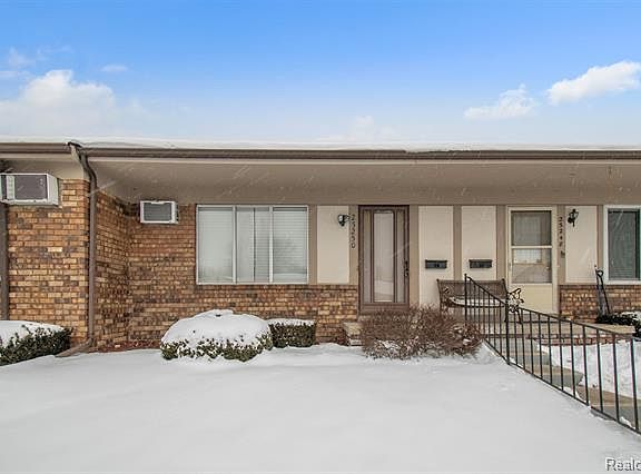2nd image of 25250 Potomac Dr Unit 5