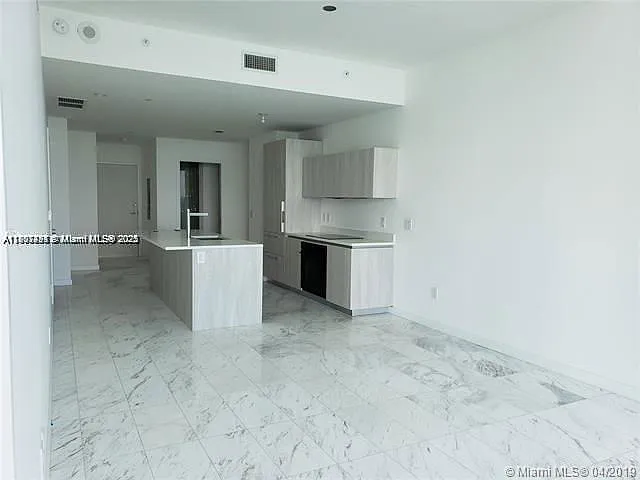 480 NE 31st St #2502 — Photo 4