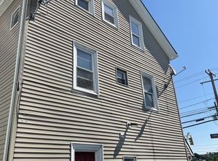 294 Branch Ave FLOOR 3, Providence, RI 02904