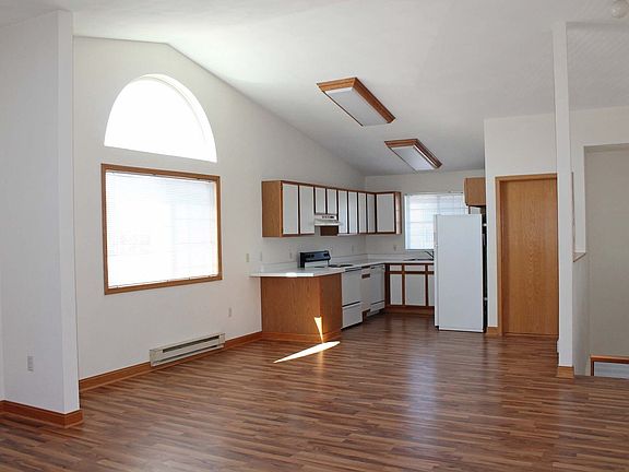 5th image of 3504 Midvale Dr #1