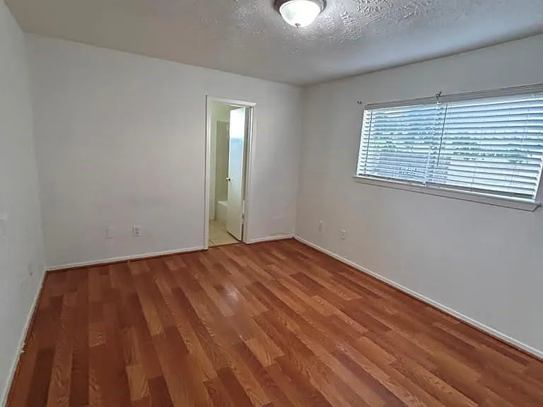 6514 Summer Ridge Dr — Photo 5