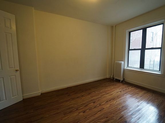 5th image of 2274 University Ave APT 1F