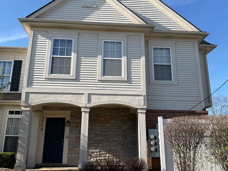 3210 Addington Dr — Photo 9